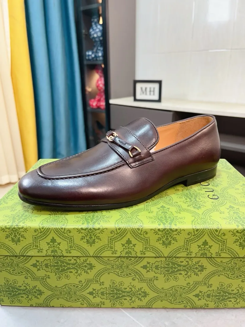 Men's shoes 💰500🌹🌹【GUCCI】The most popular classic Gucci leather shoes. Synchronized with the official website, the upper is made of Italian first-layer cowhide ➕cowhide lining, with unique brand and unique craftsmanship. Highlighting the hot style of the new year. Stop hesitating, stop wandering, get it now. Number: 38--44